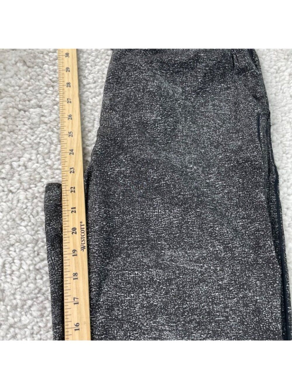 Lululemon Keep It Classic Crop Pant Black White Noise Womens 4 - Picture 9 of 11